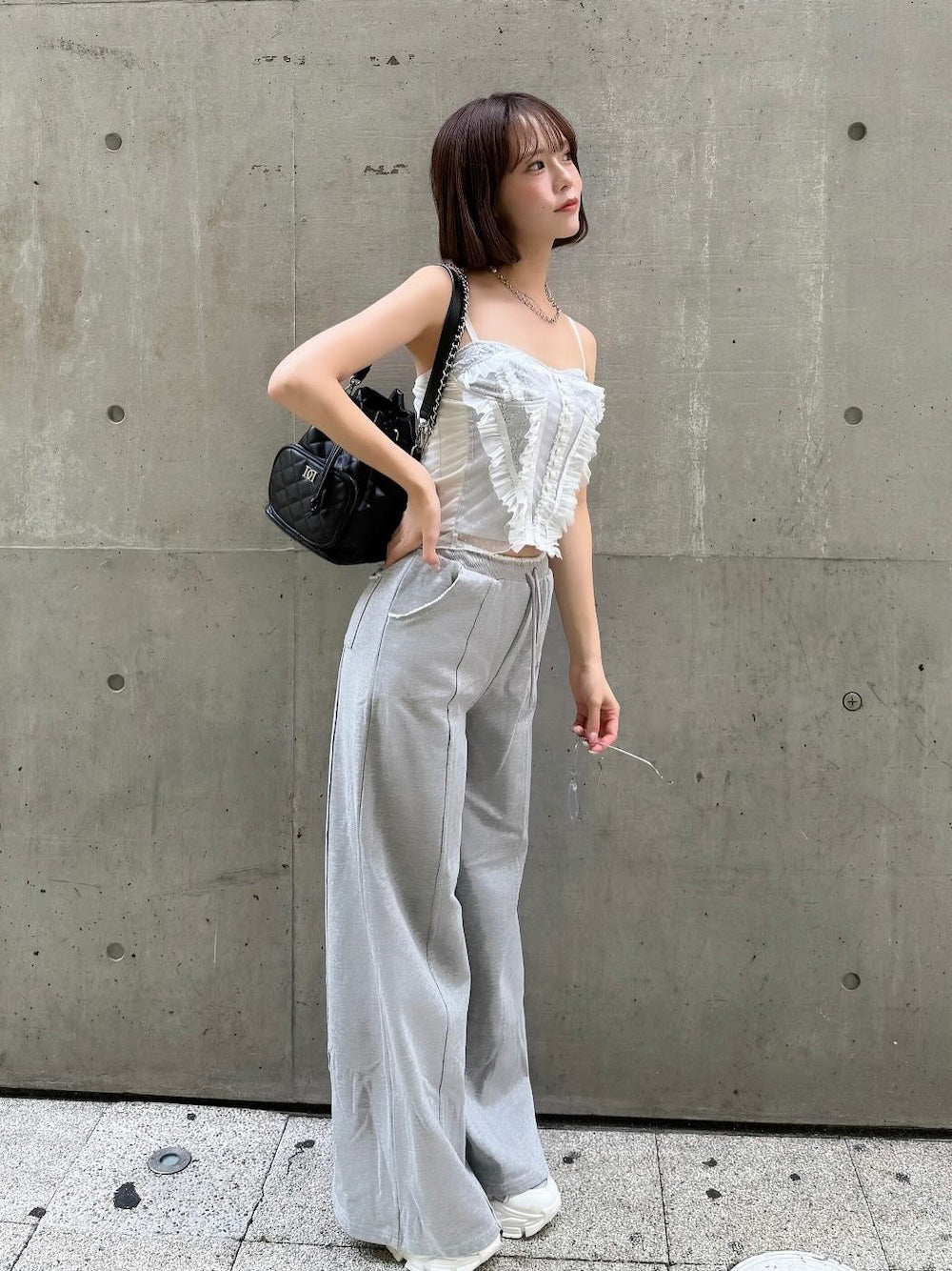モデル:161cm(着用サイズ:FREE 着用カラー:L-GRY)