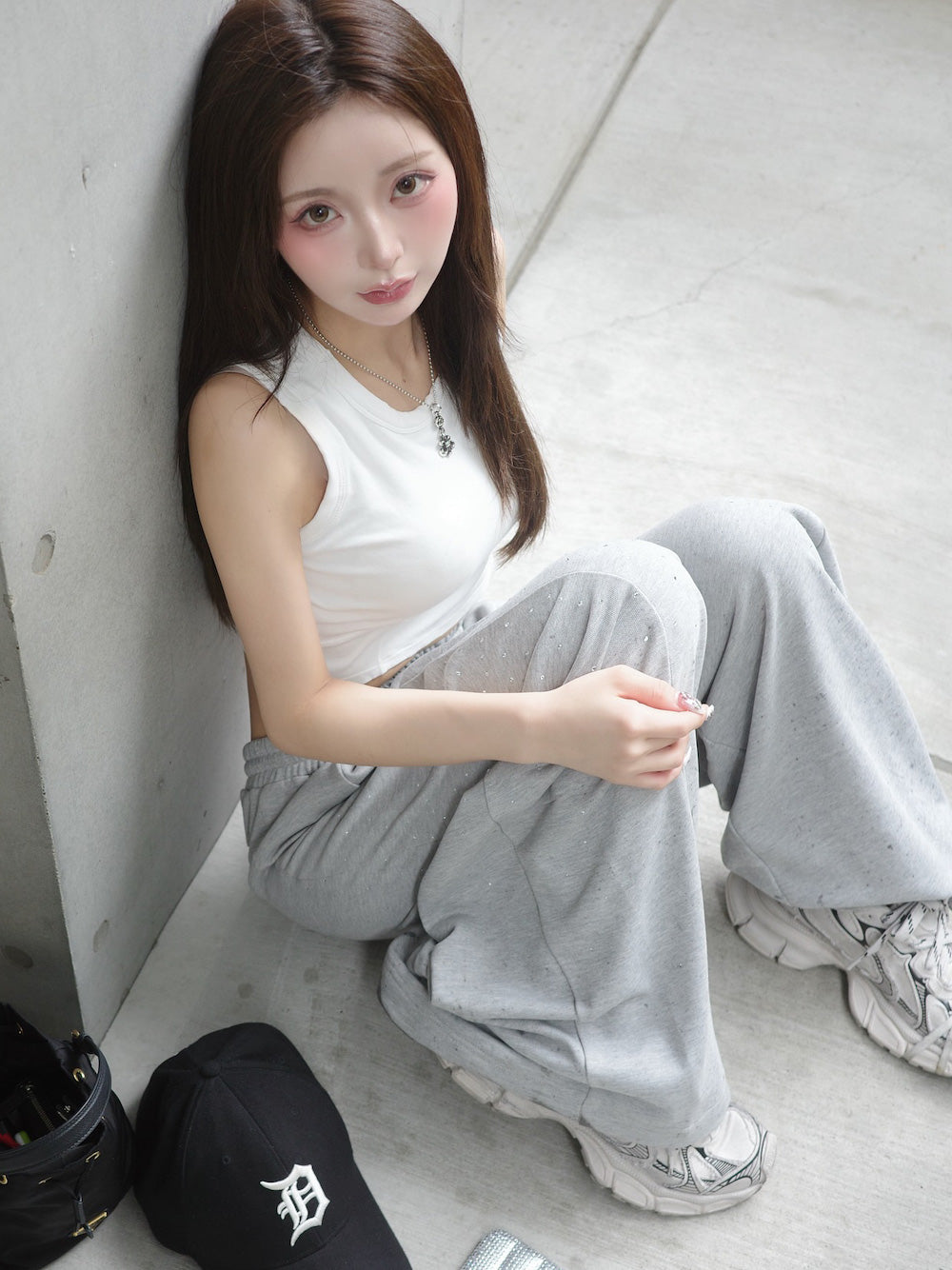 モデル:158cm(着用サイズ:FREE 着用カラー:GRY)