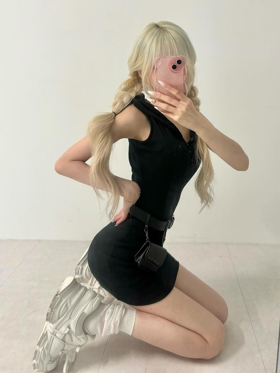 モデル:165cm(着用サイズ:L 着用カラー:WHT)