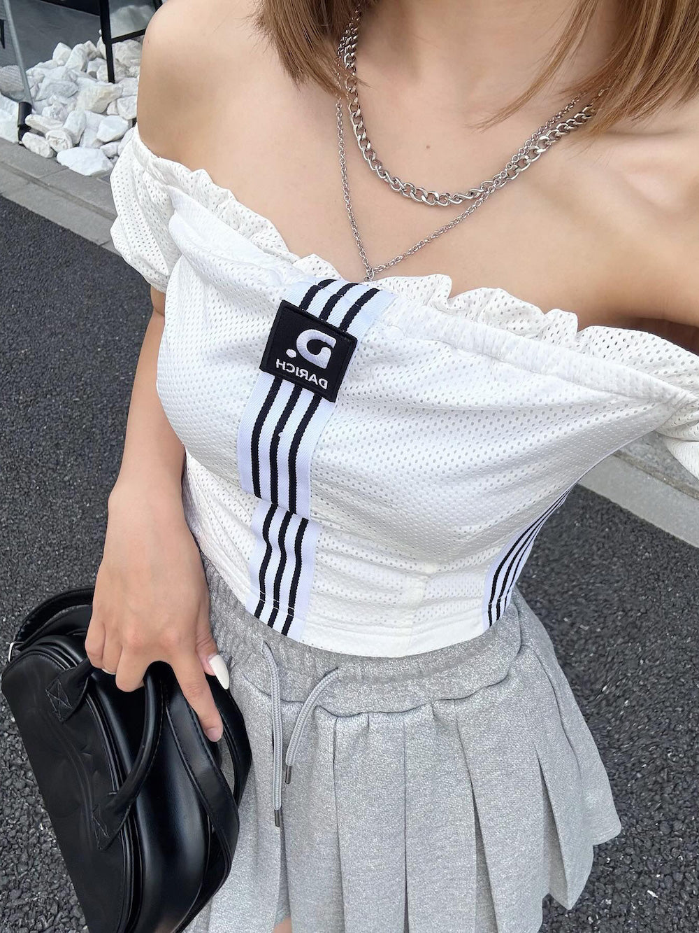 モデル:155cm(着用サイズ:FREE 着用カラー:GRY)