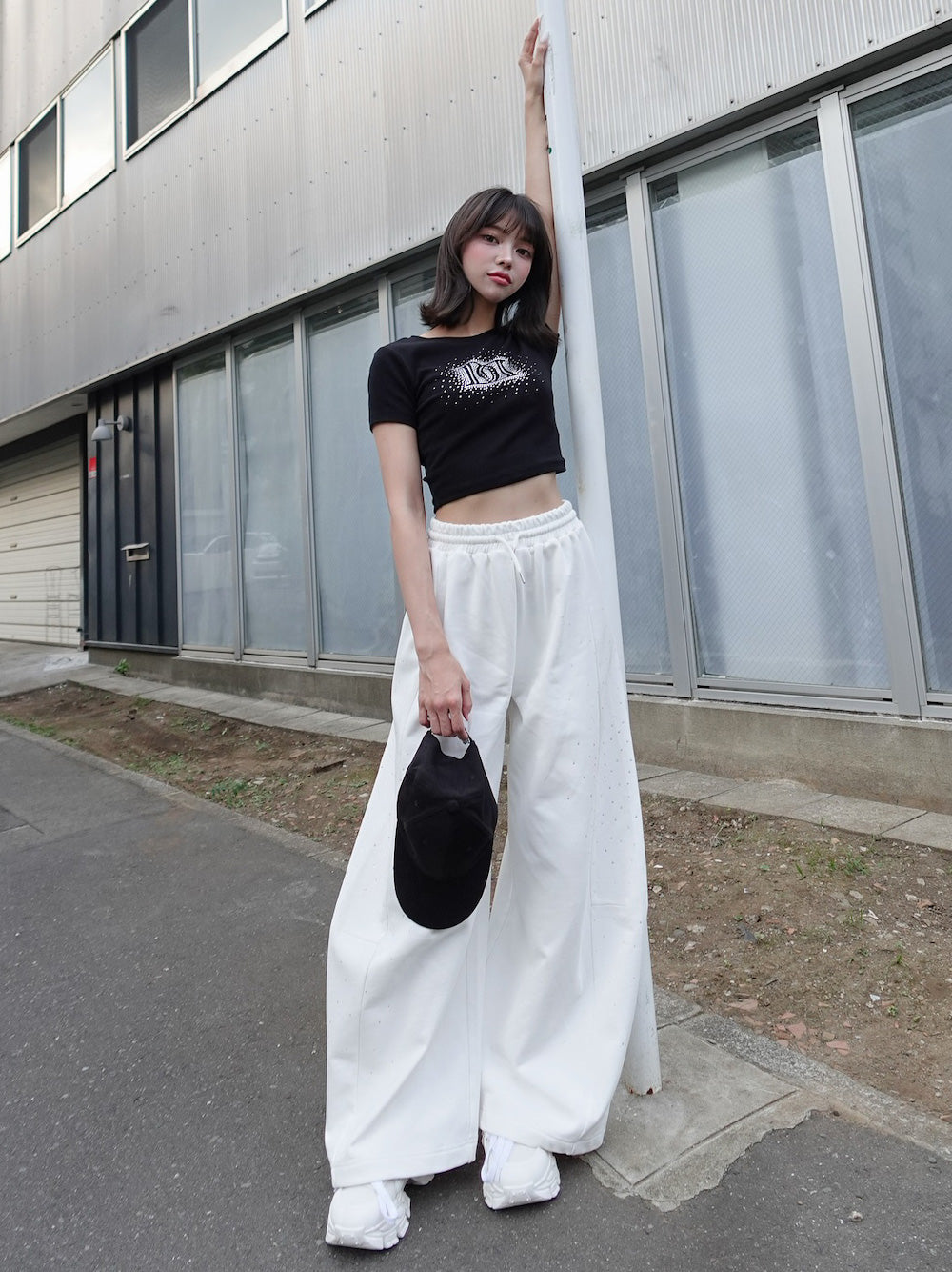 モデル:163cm(着用サイズ:FREE 着用カラー:BLK)