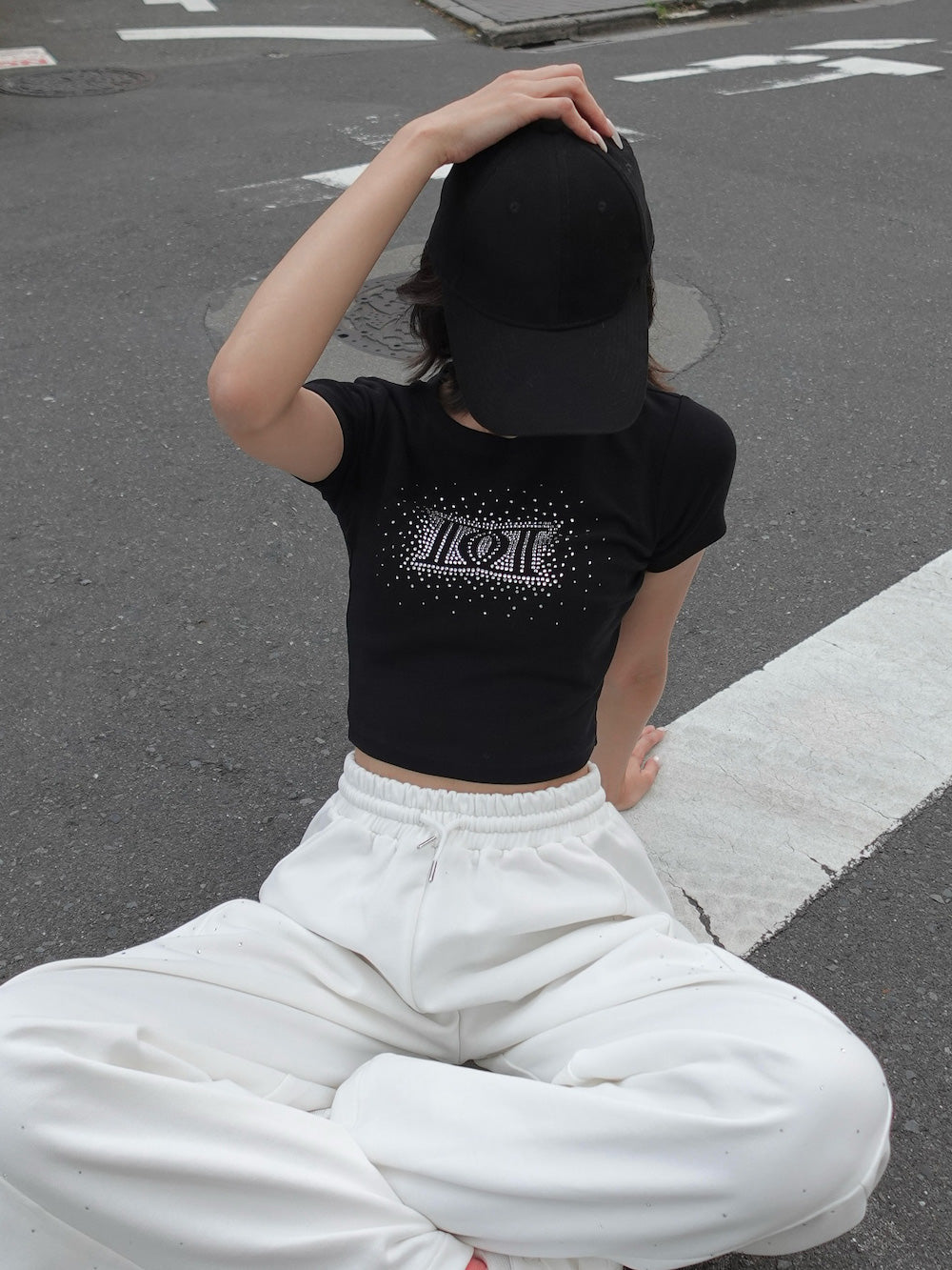 モデル:163cm(着用サイズ:FREE 着用カラー:BLK)