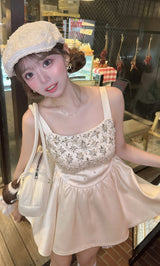 モデル:158cm(着用サイズ:FREE 着用カラー:IVO)