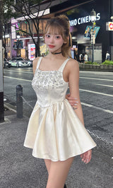 モデル:158cm(着用サイズ:FREE 着用カラー:IVO)