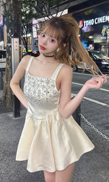 モデル:158cm(着用サイズ:FREE 着用カラー:IVO)