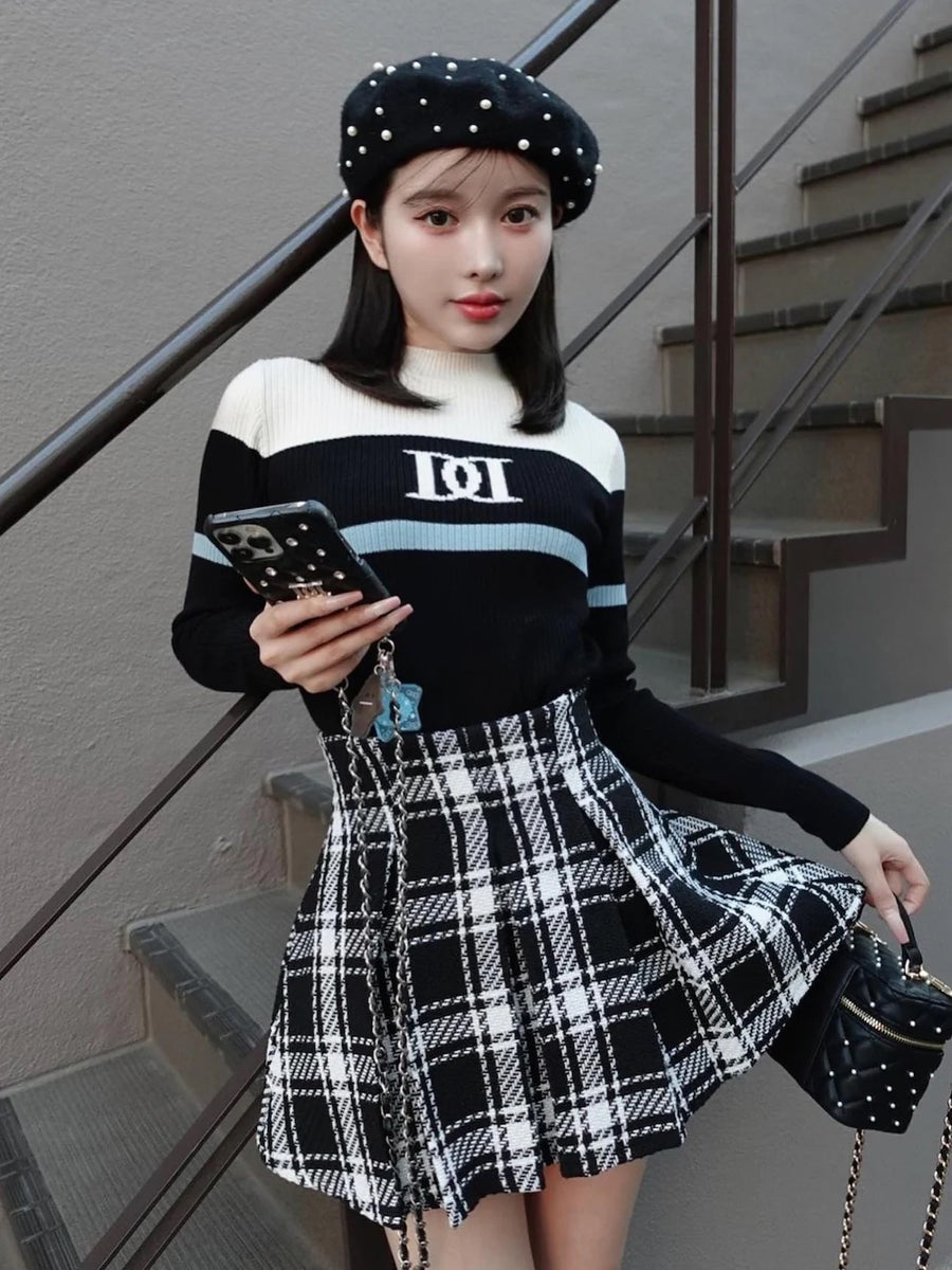 モデル:160cm(着用サイズ:FREE 着用カラー:BLK)