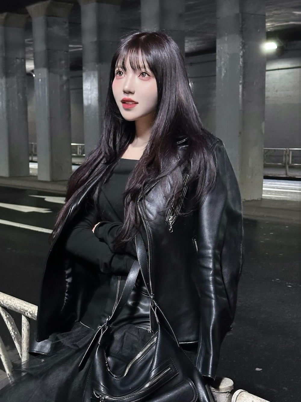 モデル:160cm(着用サイズ:FREE 着用カラー:BLK)