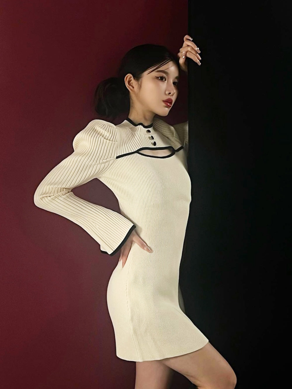 モデル:160cm(着用サイズ:FREE 着用カラー:IVO)
