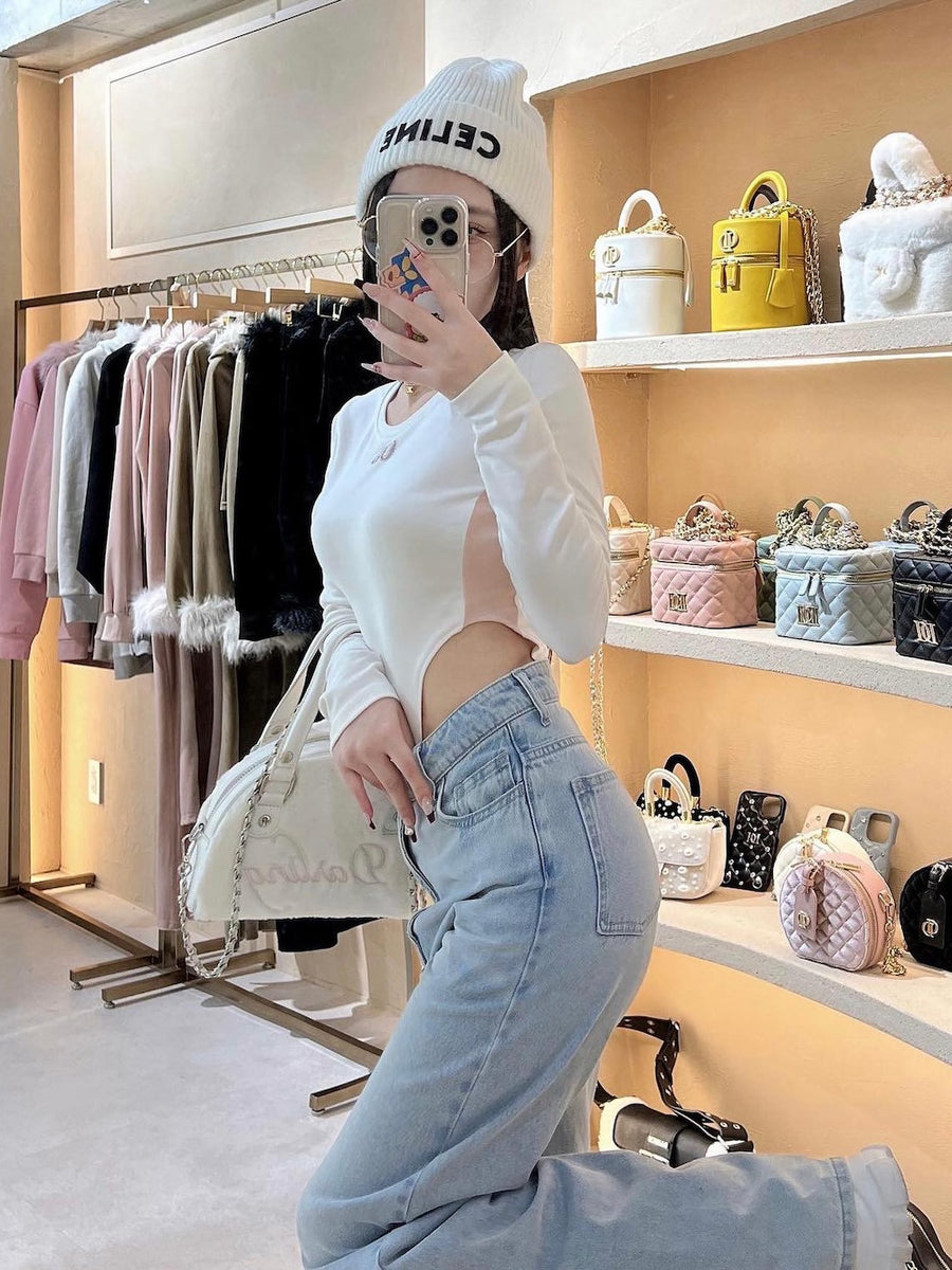 モデル:155cm(着用サイズ:FREE 着用カラー:WHT)