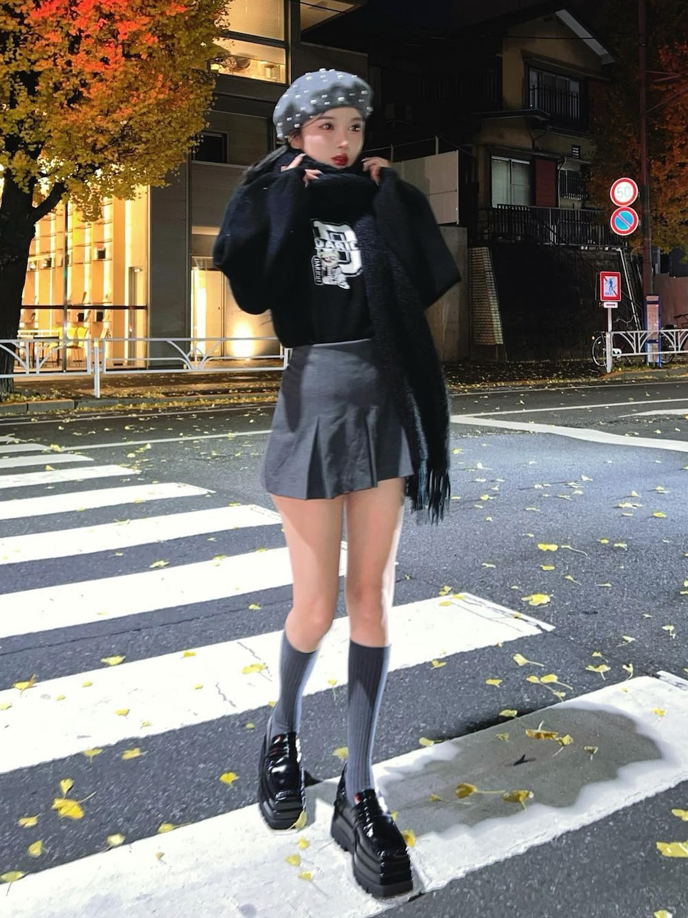 モデル:160cm(着用サイズ:FREE 着用カラー:BLK)
