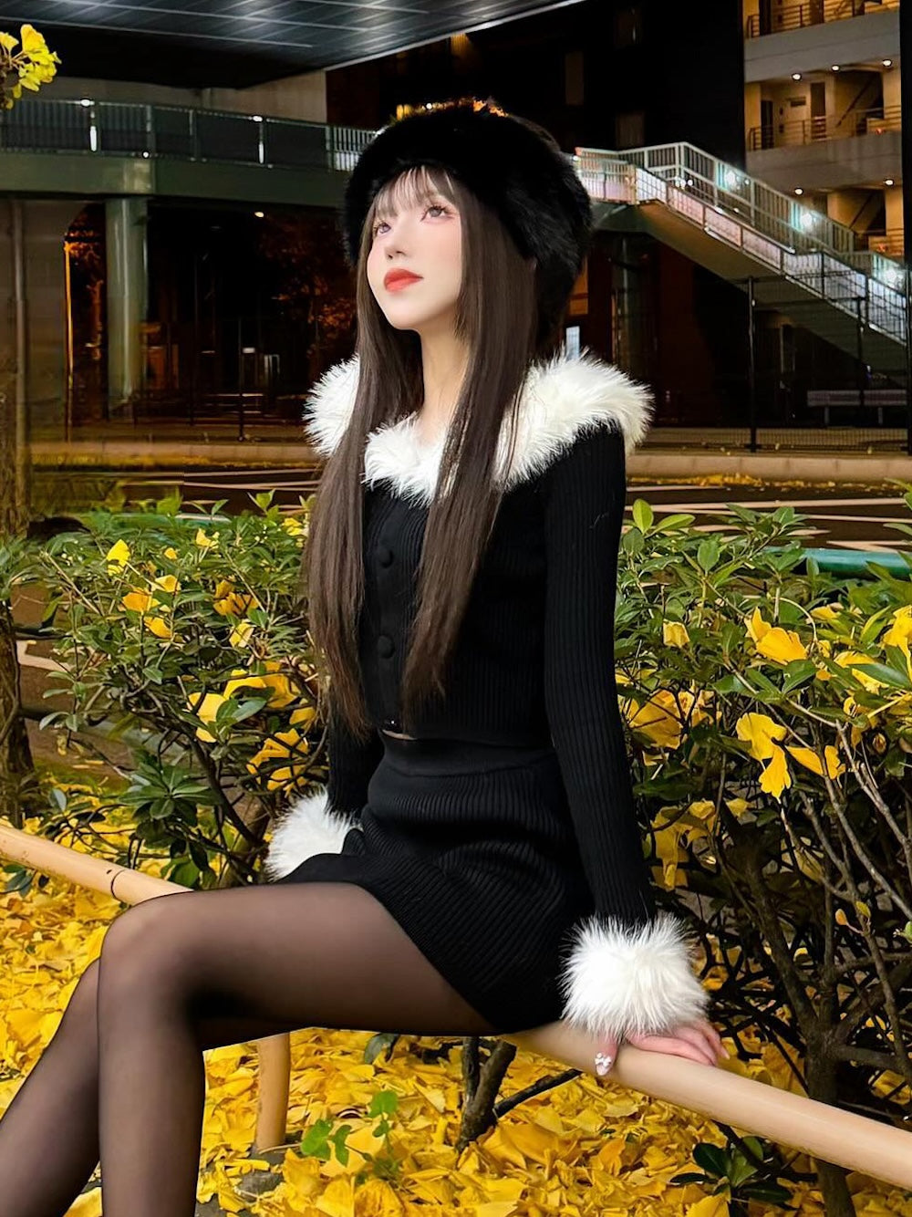 モデル:160cm(着用サイズ:FREE 着用カラー:BLK)