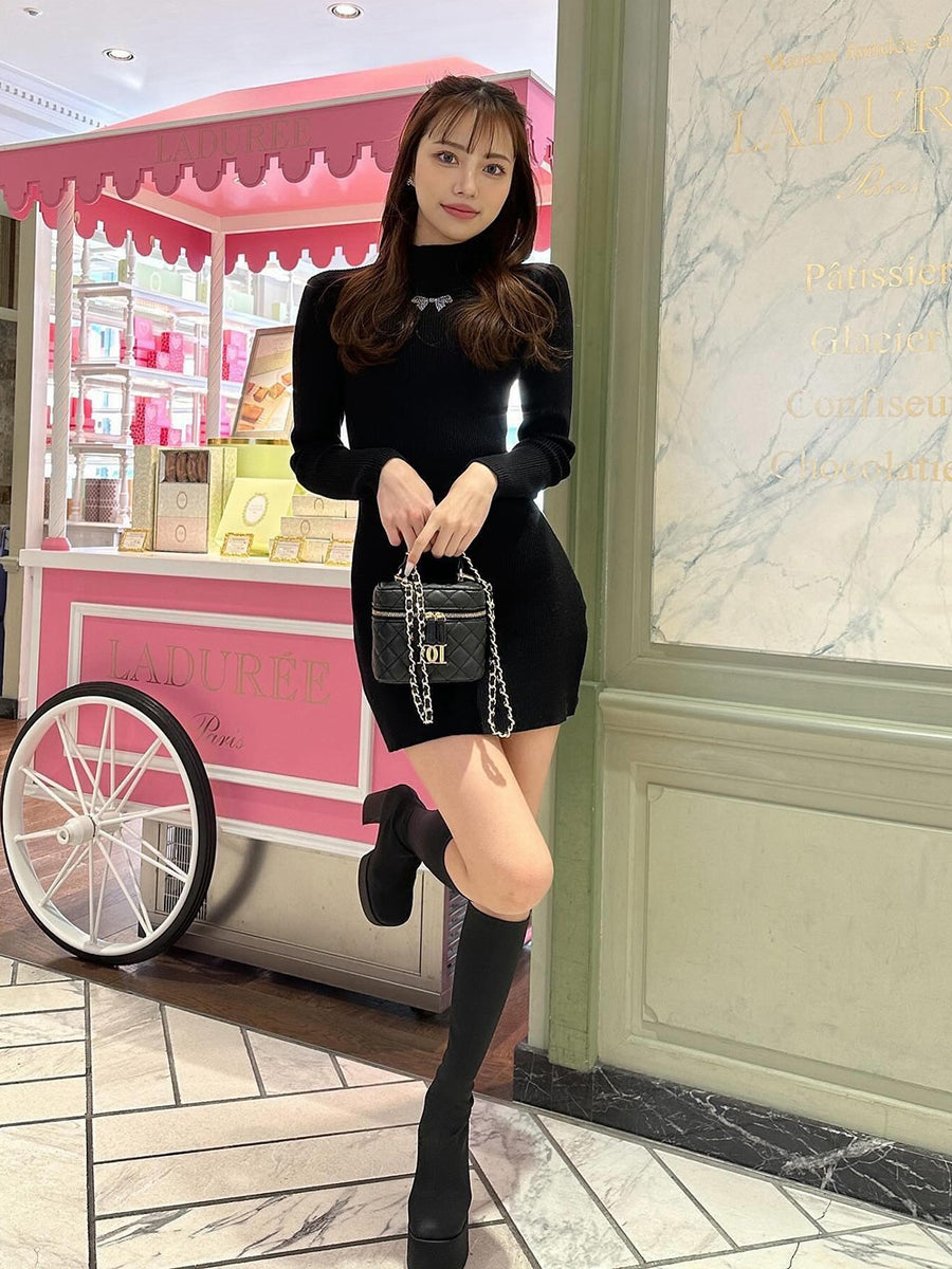 モデル:163cm(着用サイズ:FREE 着用カラー:BLK)