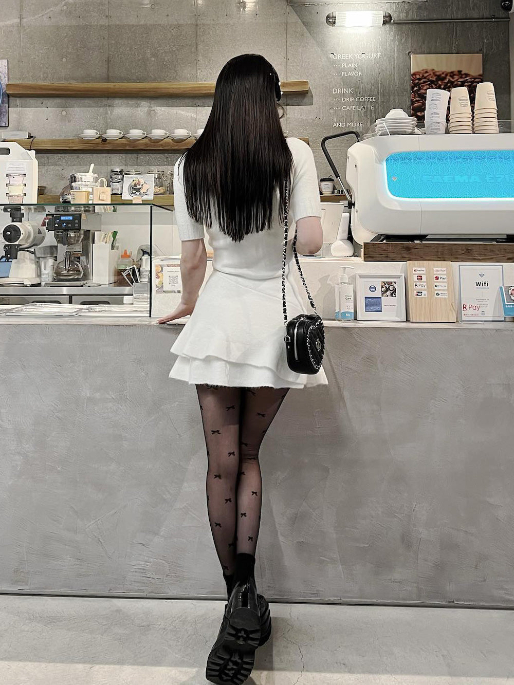 モデル:160cm(着用サイズ:FREE 着用カラー:IVO)