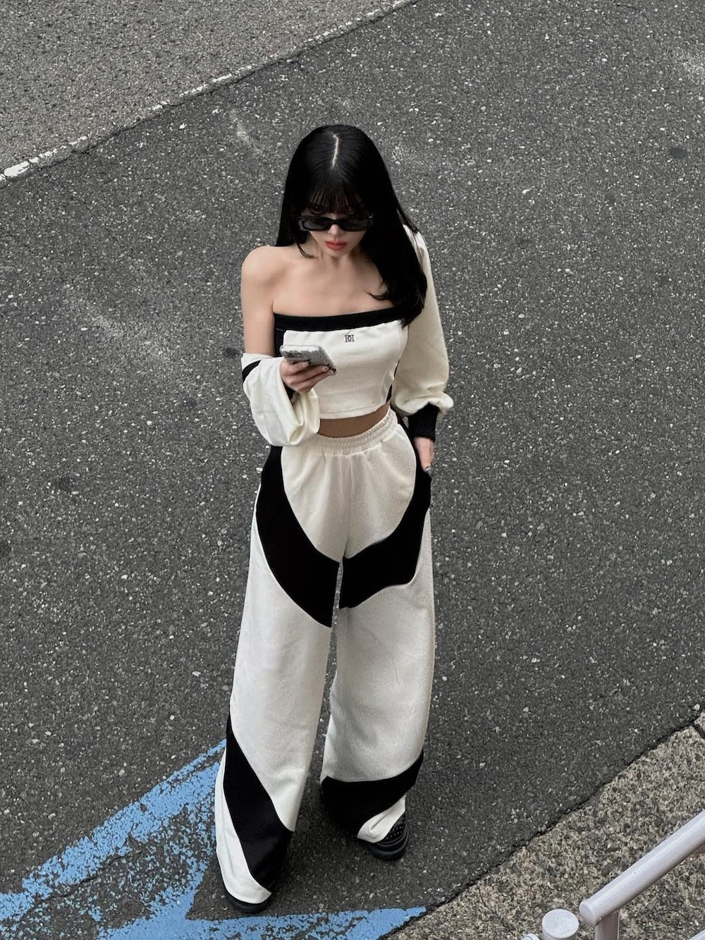 モデル:160cm(着用サイズ:FREE 着用カラー:IVO)