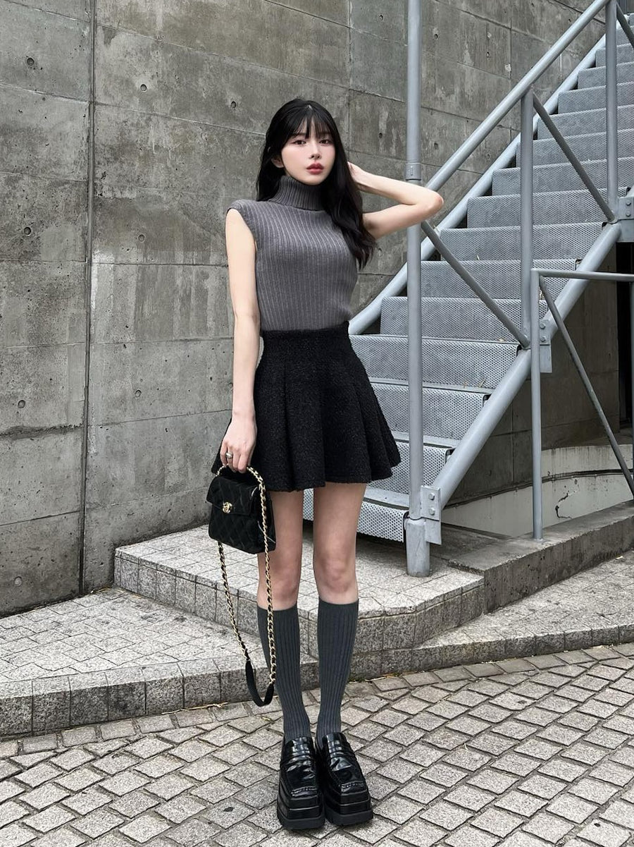 モデル:160cm(着用サイズ:S 着用カラー:BLK)