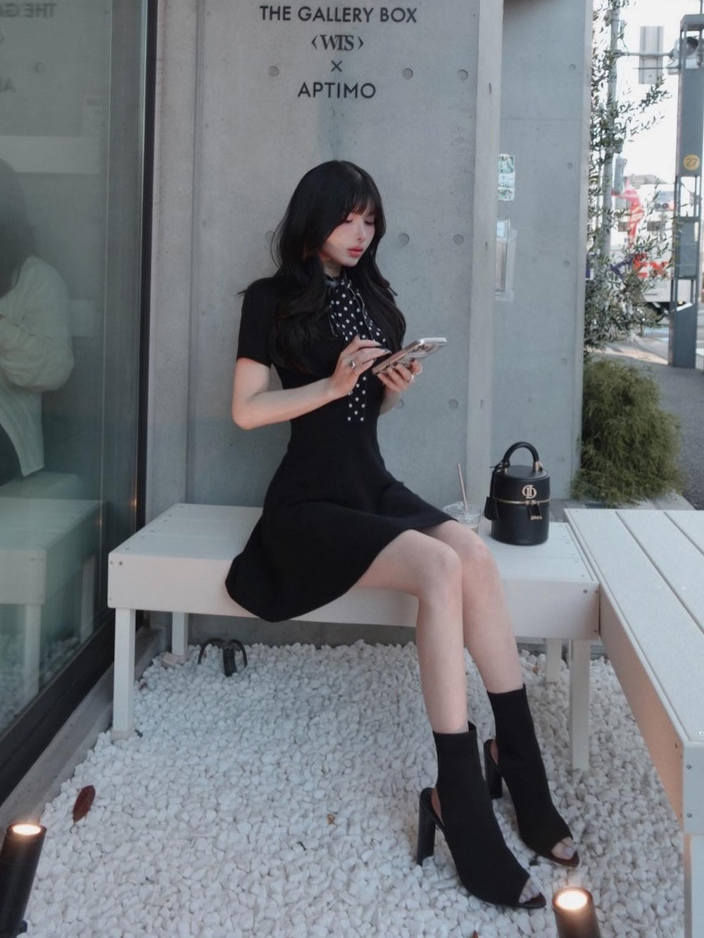 モデル:160cm(着用サイズ:FREE 着用カラー:BLK)