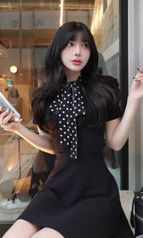 モデル:160cm(着用サイズ:FREE 着用カラー:BLK)