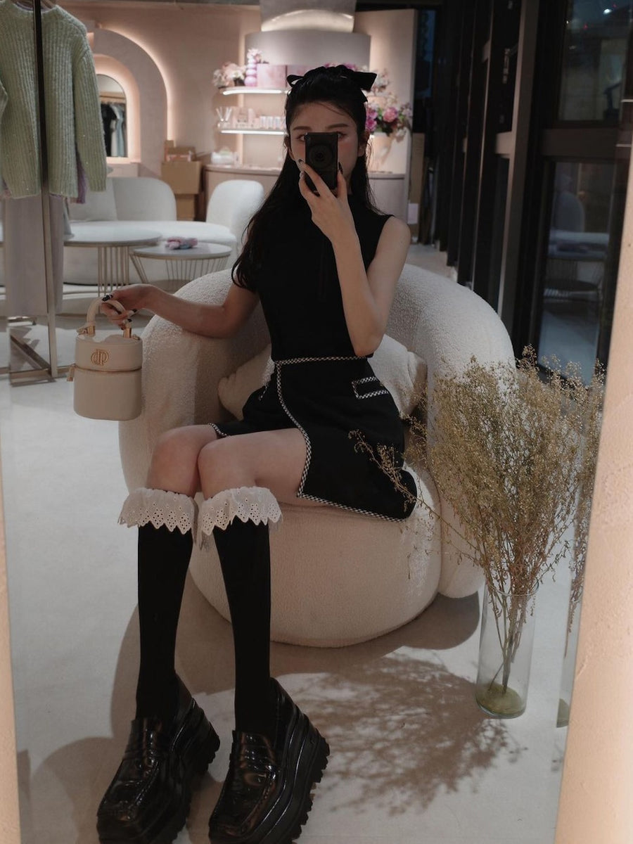 モデル:160cm(着用サイズ:S 着用カラー:BLK)