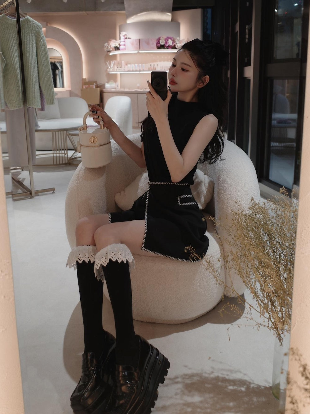 モデル:160cm(着用サイズ:S 着用カラー:BLK)