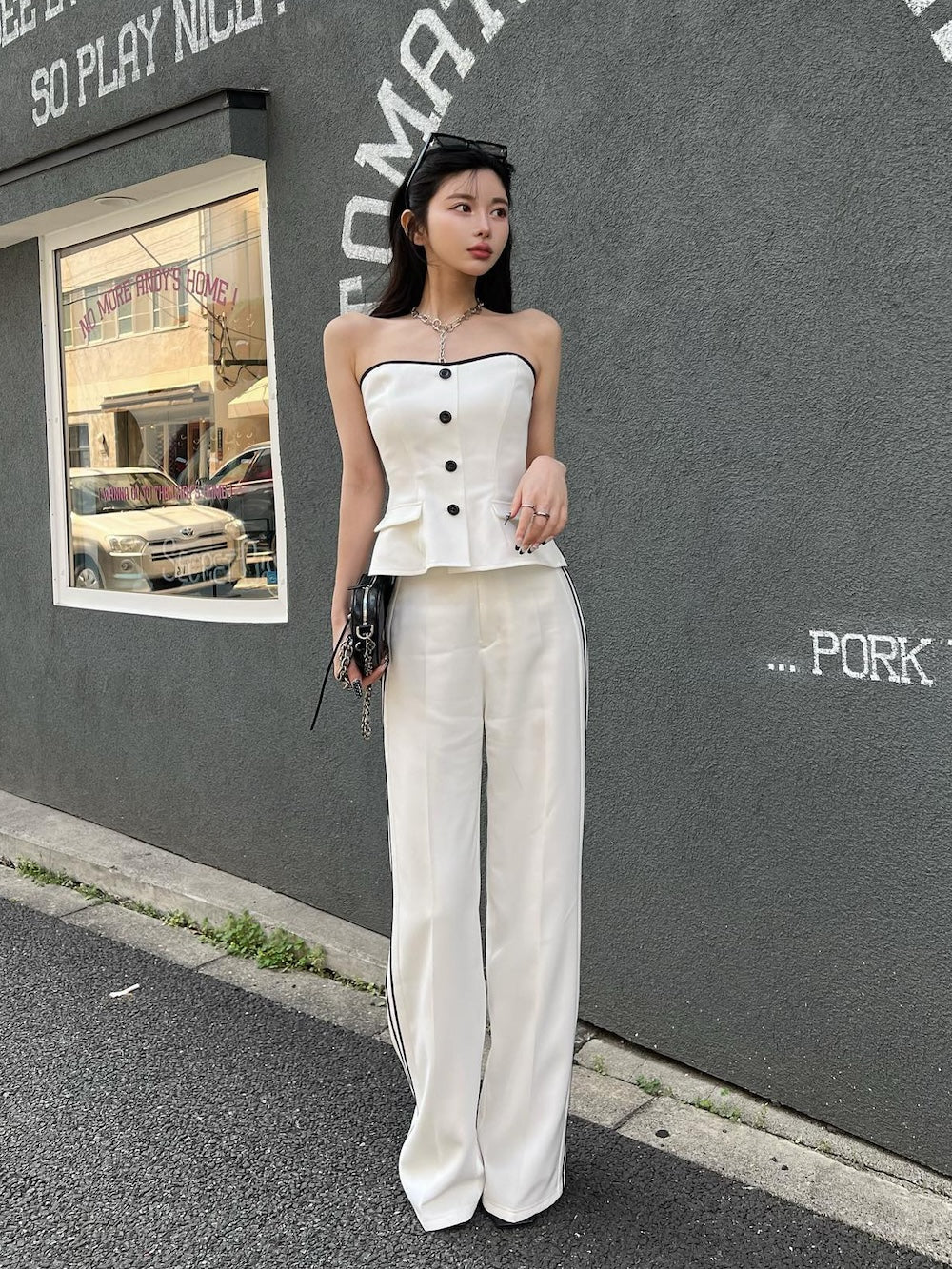 モデル:160cm(着用サイズ:FREE 着用カラー:WHT)