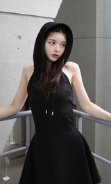 モデル:160cm(着用サイズ:FREE 着用カラー:BLK)