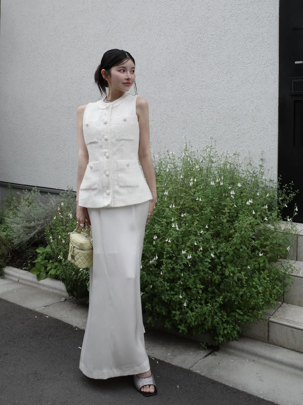 モデル:160cm(着用サイズ:FREE 着用カラー:WHT)