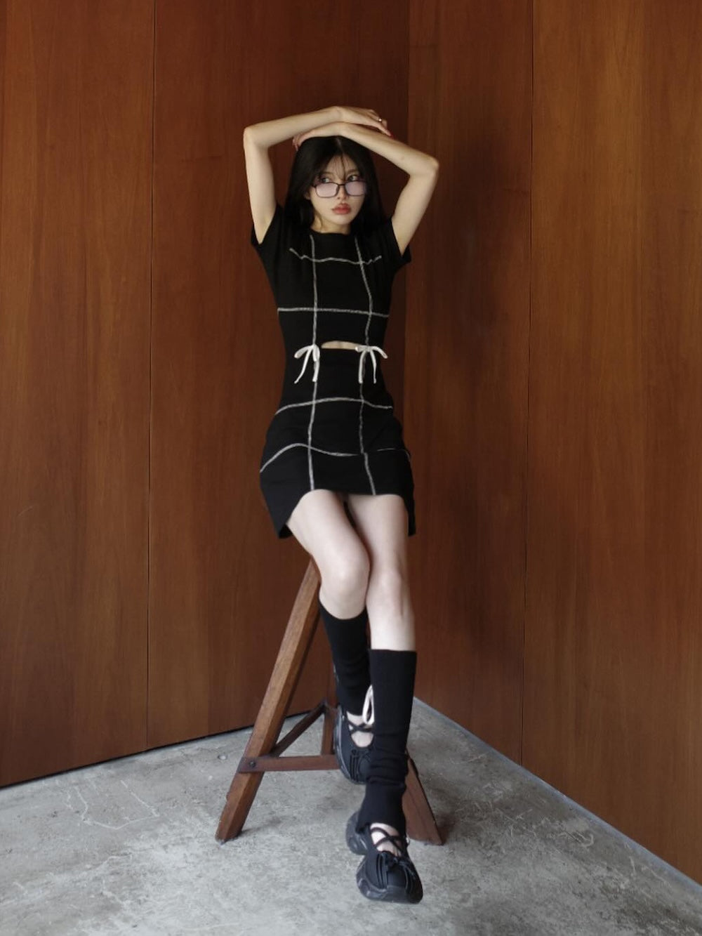 モデル:160cm(着用サイズ:FREE 着用カラー:BLK)