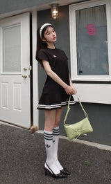 モデル:160cm(着用サイズ:FREE 着用カラー:BLK)