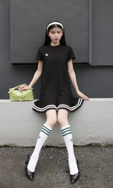 モデル:160cm(着用サイズ:FREE 着用カラー:BLK)