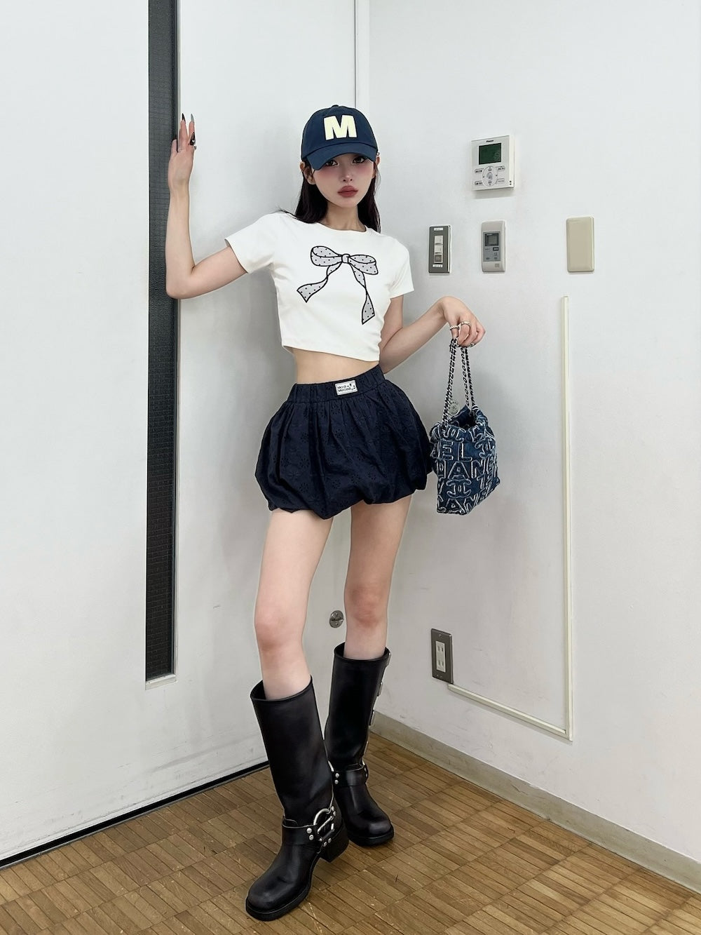モデル:160cm(着用サイズ:FREE 着用カラー:WHT)