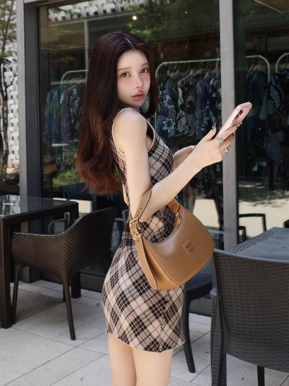 モデル:160cm(着用サイズ:FREE 着用カラー:BEG)