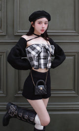 モデル:160cm(着用サイズ:FREE 着用カラー:BLK)