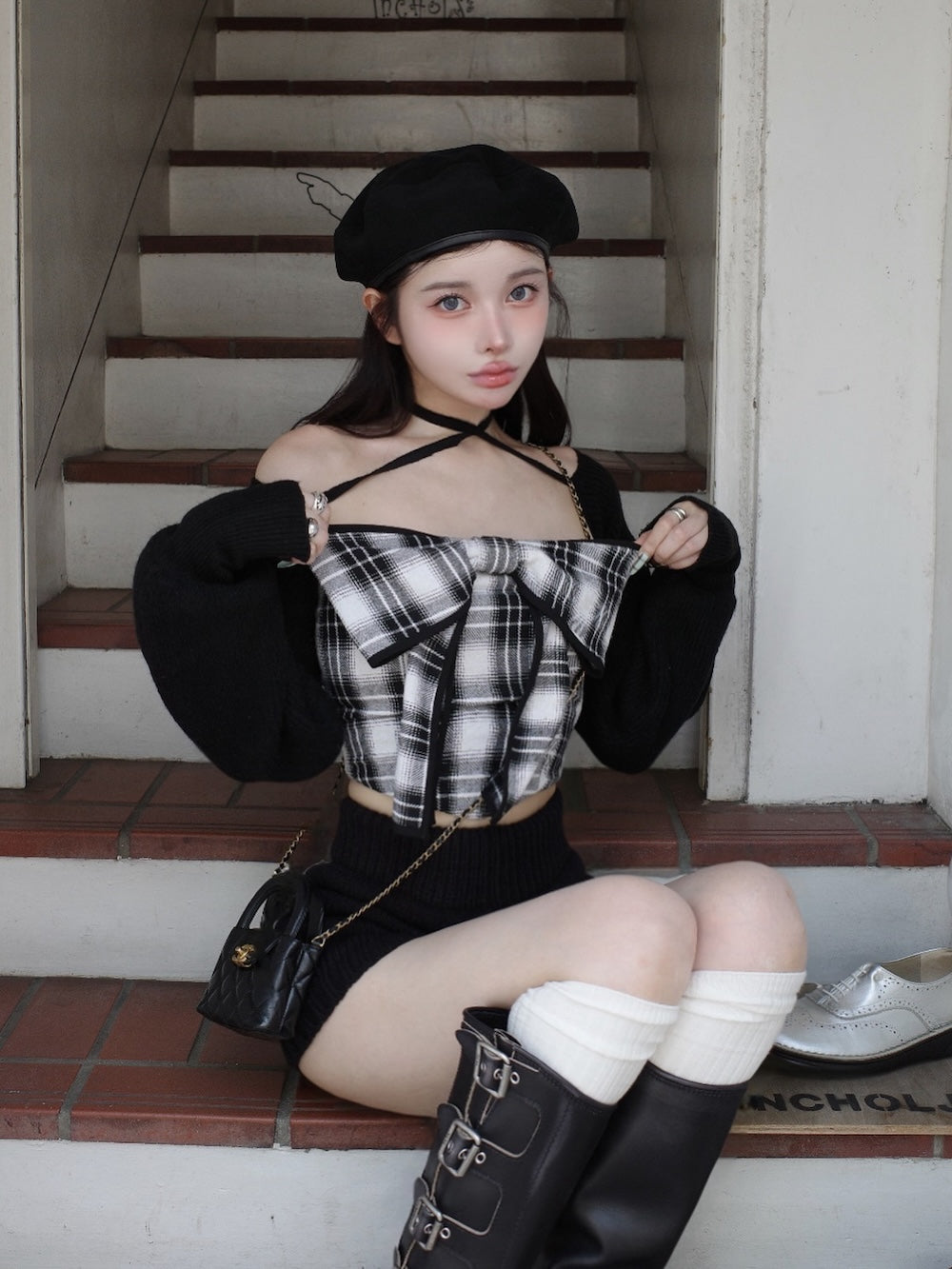 モデル:160cm(着用サイズ:FREE 着用カラー:BLK)