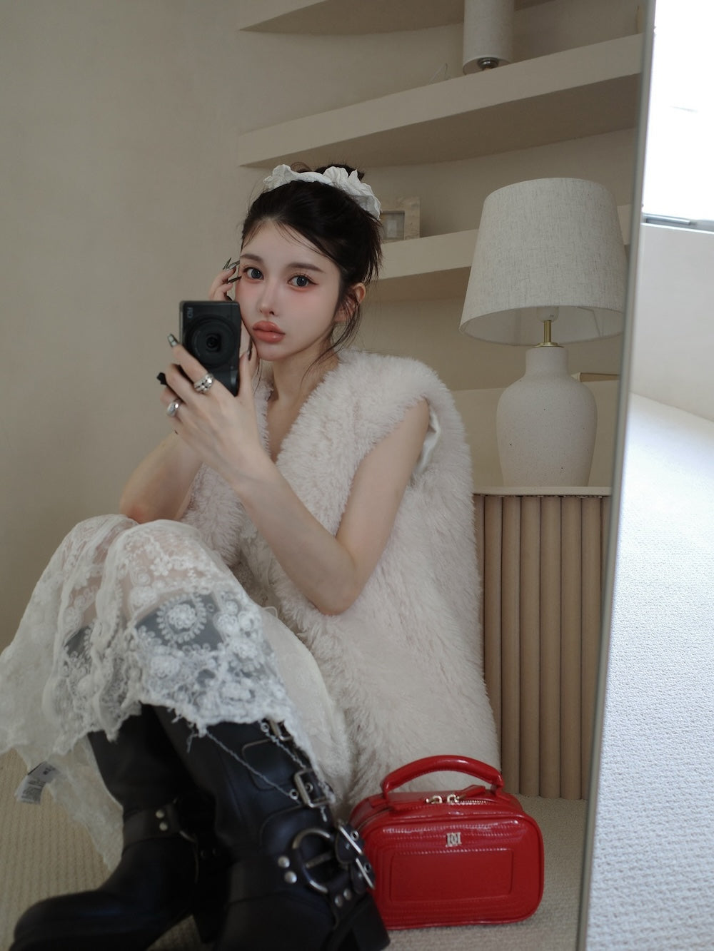 モデル:160cm(着用サイズ:FREE 着用カラー:IVO)