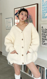 モデル:160cm(着用サイズ:FREE 着用カラー:IVO)