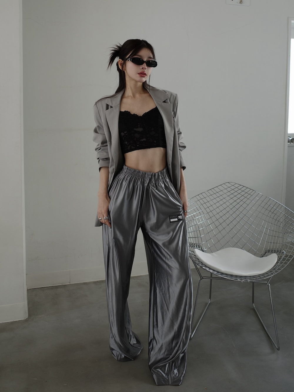 モデル:160cm(着用サイズ:FREE 着用カラー:GRY)