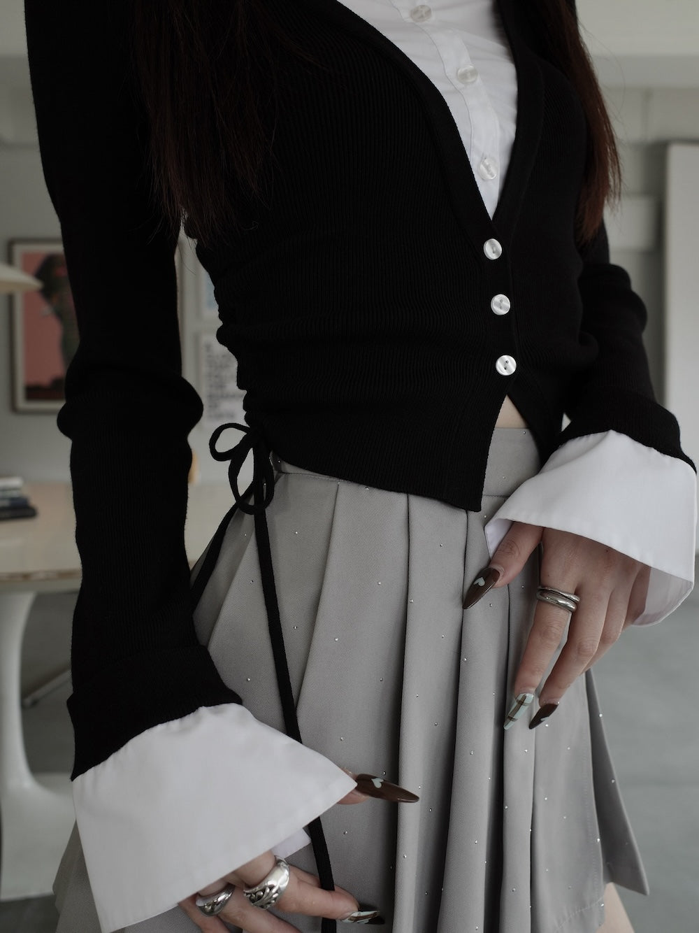 モデル:160cm(着用サイズ:FREE 着用カラー:BLK)