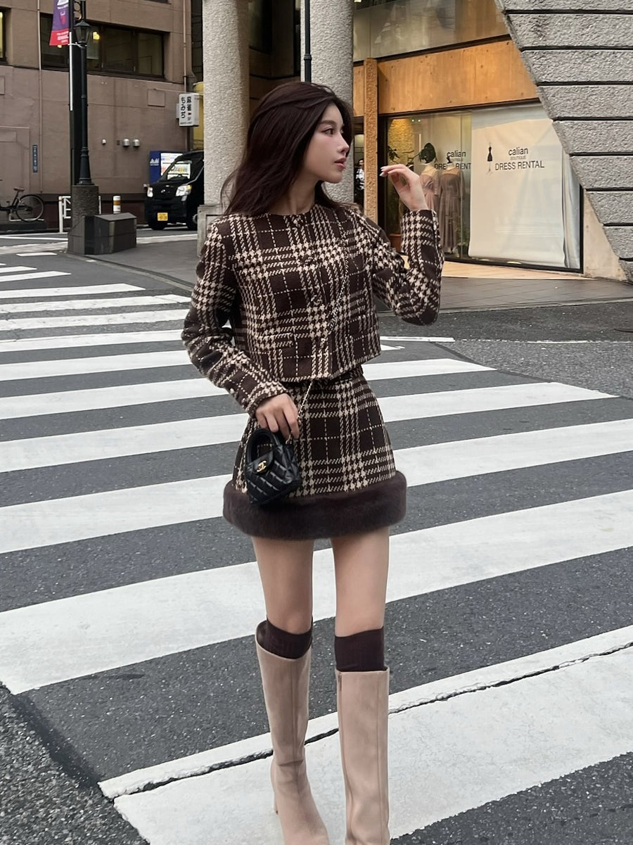 モデル:160cm(着用サイズ:S 着用カラー:BRN)