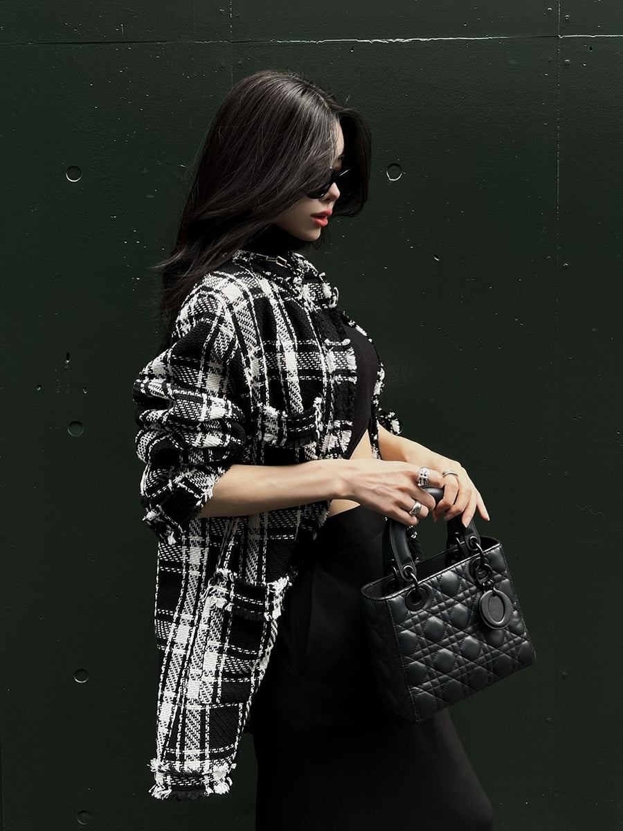 モデル:160cm(着用サイズ:FREE 着用カラー:BLK)