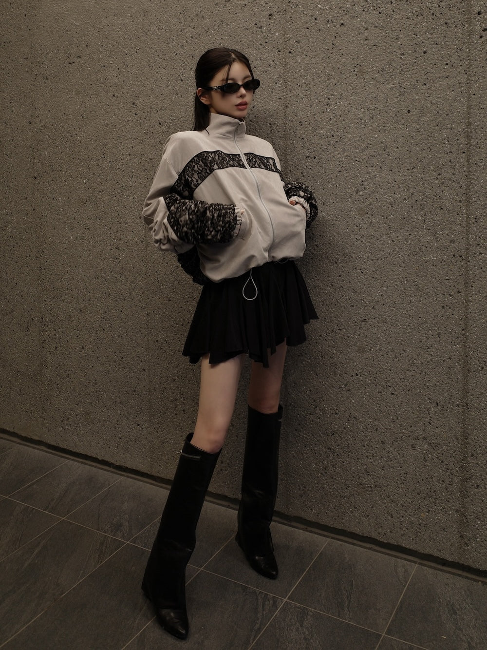 モデル:160cm(着用サイズ:FREE 着用カラー:GRY)
