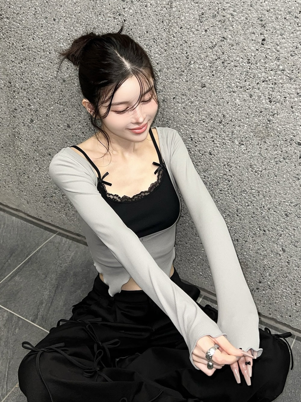 モデル:160cm(着用サイズ:FREE 着用カラー:GRY)