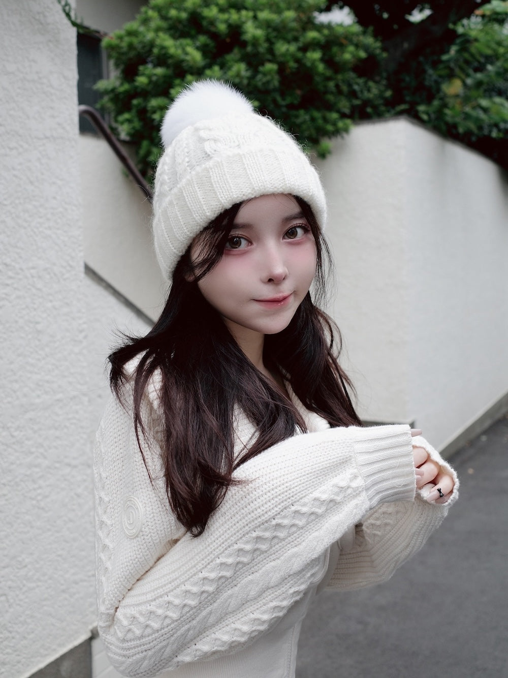 モデル:160cm(着用サイズ:FREE 着用カラー:IVO)