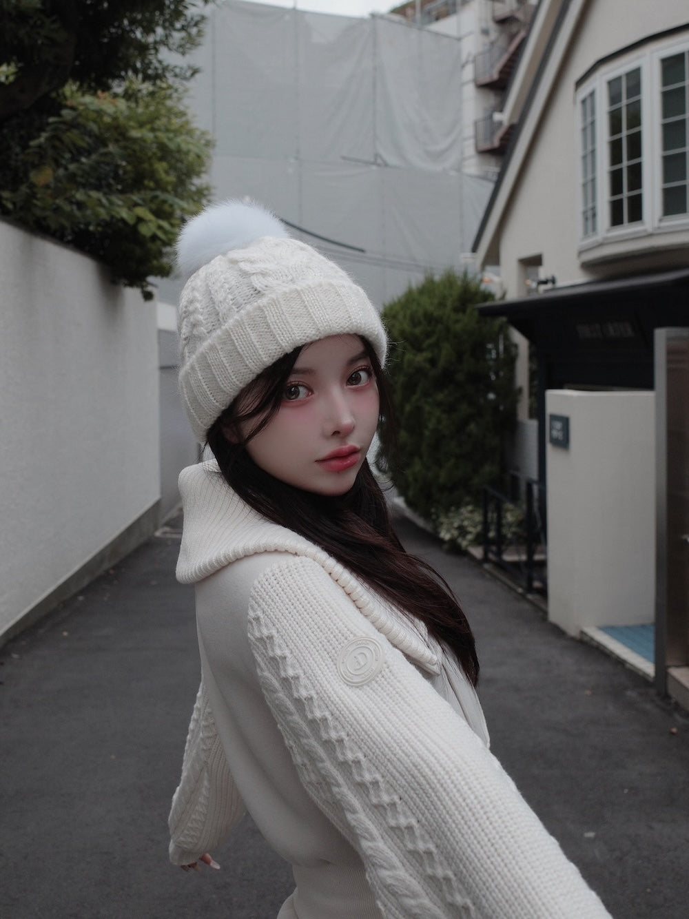 モデル:160cm(着用サイズ:FREE 着用カラー:IVO)