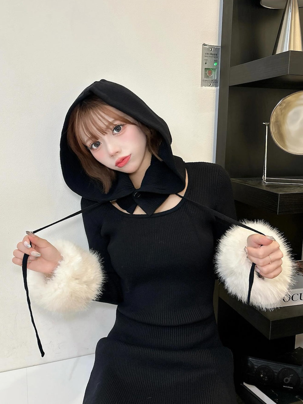 モデル:155cm(着用サイズ:FREE 着用カラー:BLK)