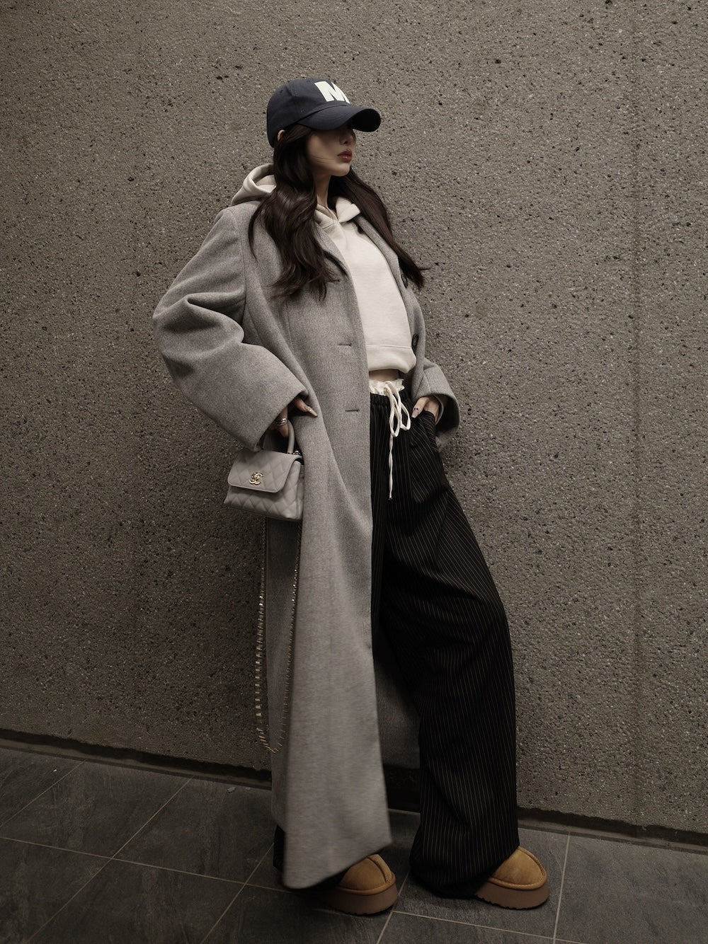 モデル:160cm(着用サイズ:FREE 着用カラー:GRY)