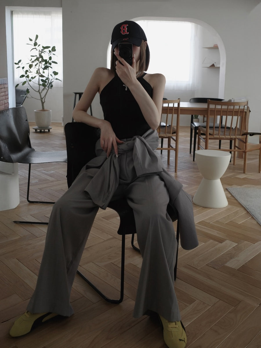 モデル:160cm(着用サイズ:FREE 着用カラー:GRY)