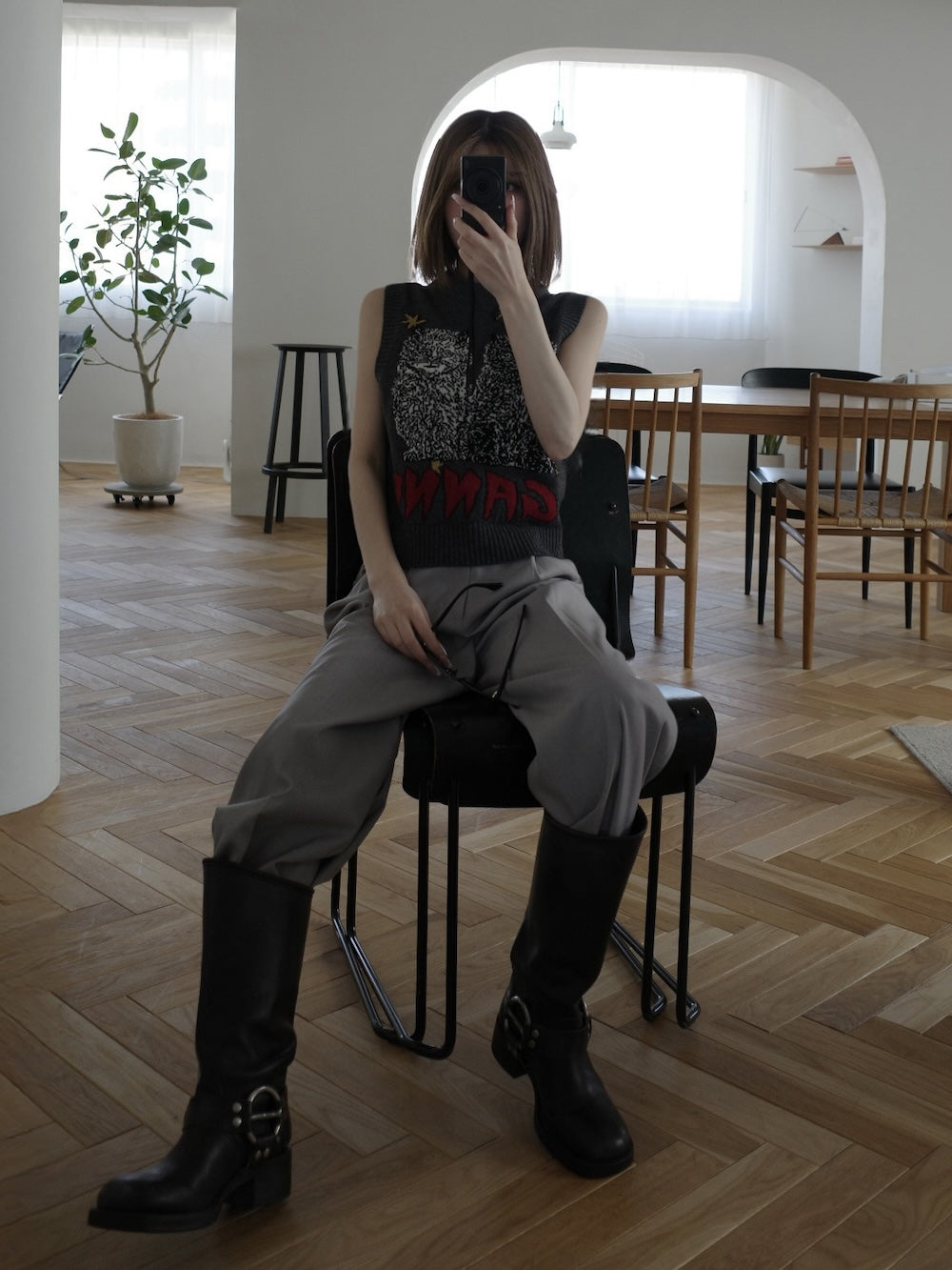 モデル:160cm(着用サイズ:FREE 着用カラー:GRY)