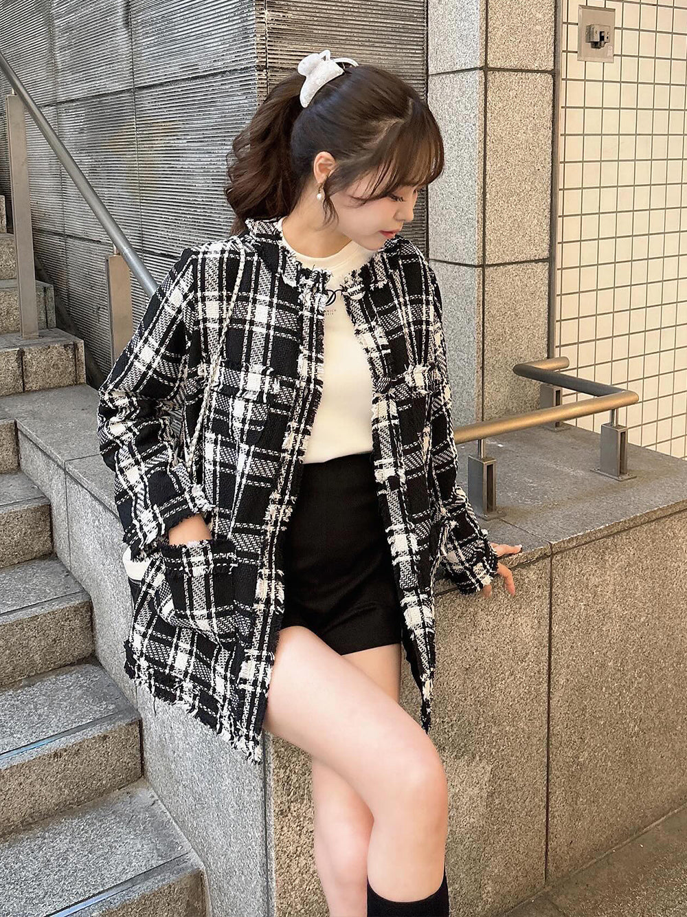 モデル:166cm(着用サイズ:FREE 着用カラー:BLK)