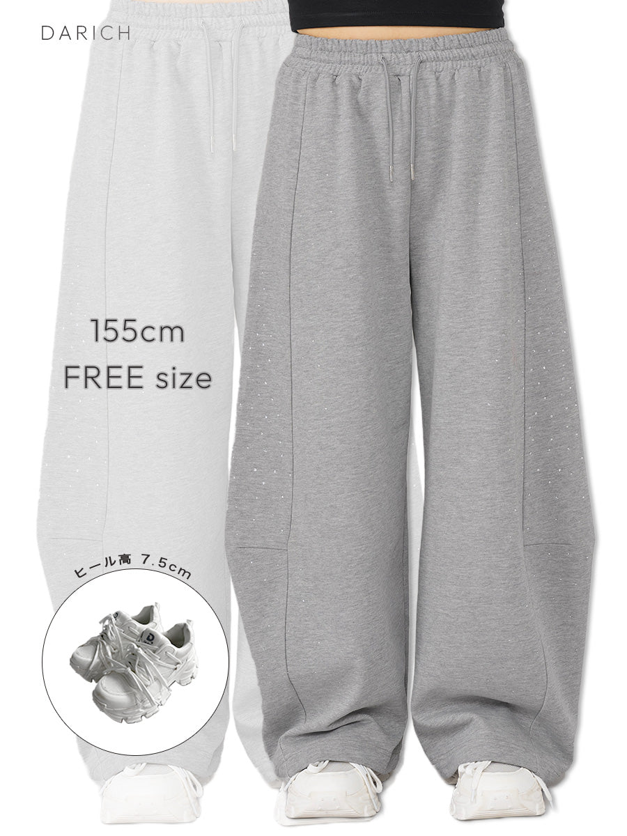 モデル:155cm(着用サイズ:FREE 着用カラー:GRY)