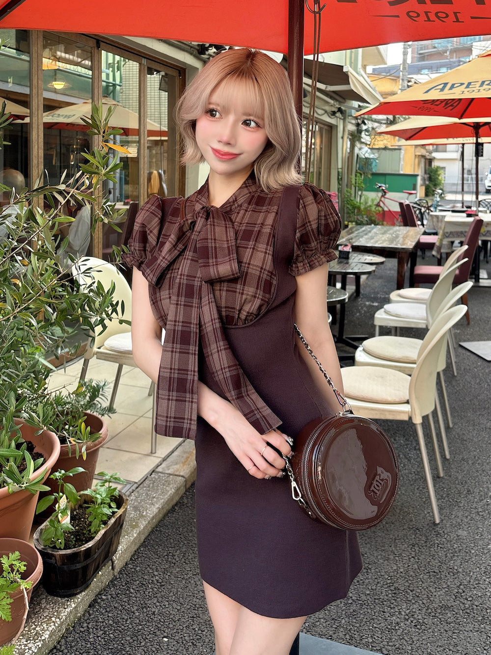 モデル:155cm(着用サイズ:FREE 着用カラー:BRN)